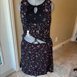 Reitmans Skirt and Top Set Black Pink Yellow Floral Skater Skirt Sleeveless Top
